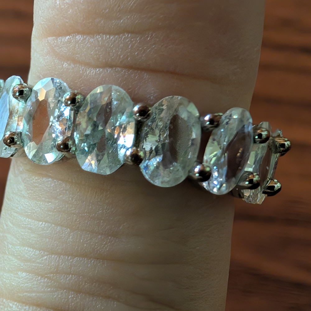 Elegant Silver Women's Ring - Picture 3 of 9